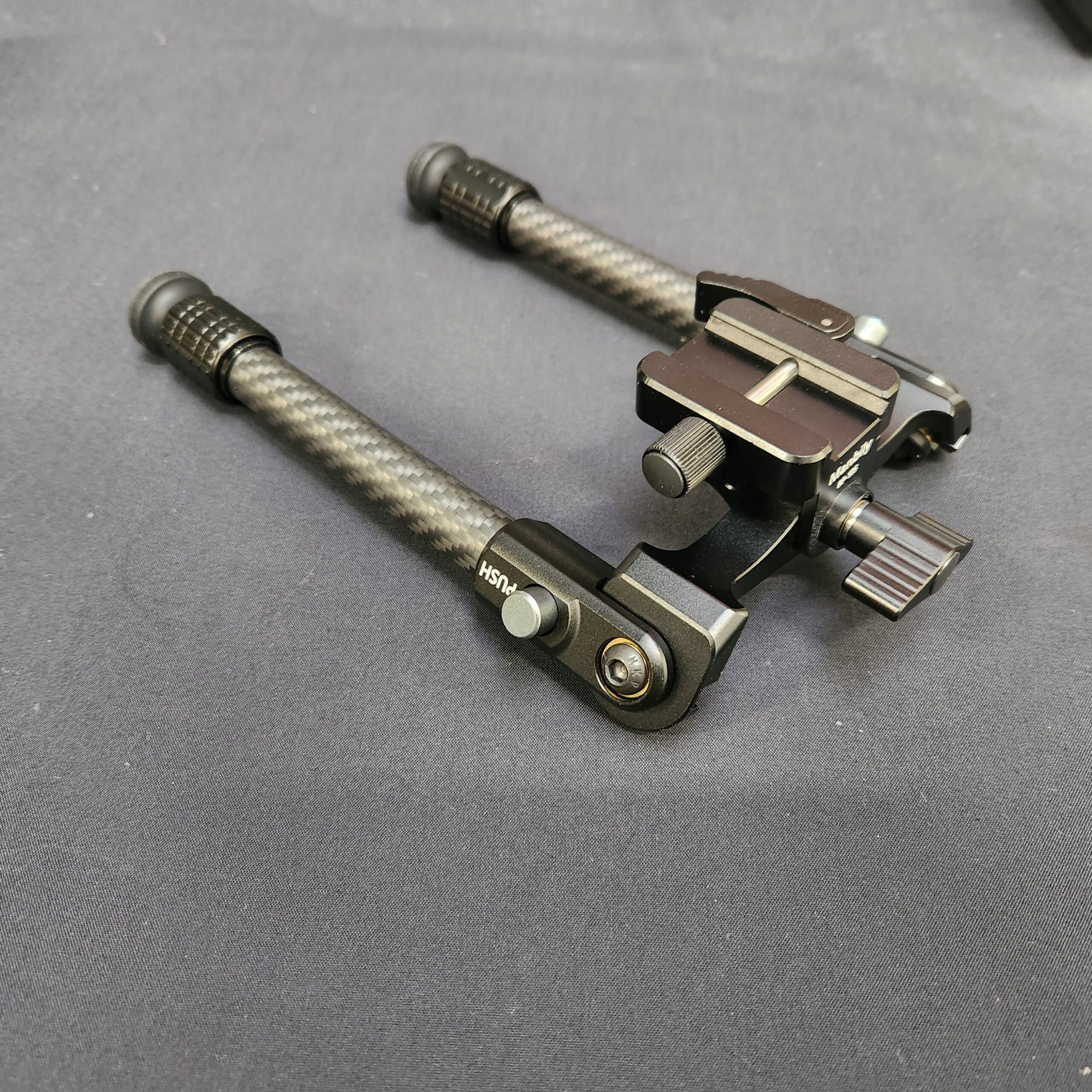 Manbily BP-105 Tactical Carbon Fiber Bipod - Image 2
